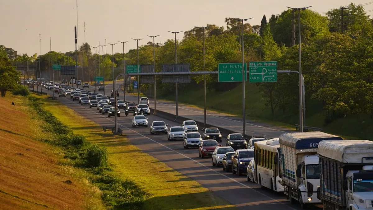 demoras-el-transito-el-masivo-regreso-turistas-la-costa-atlantica__1jpg
