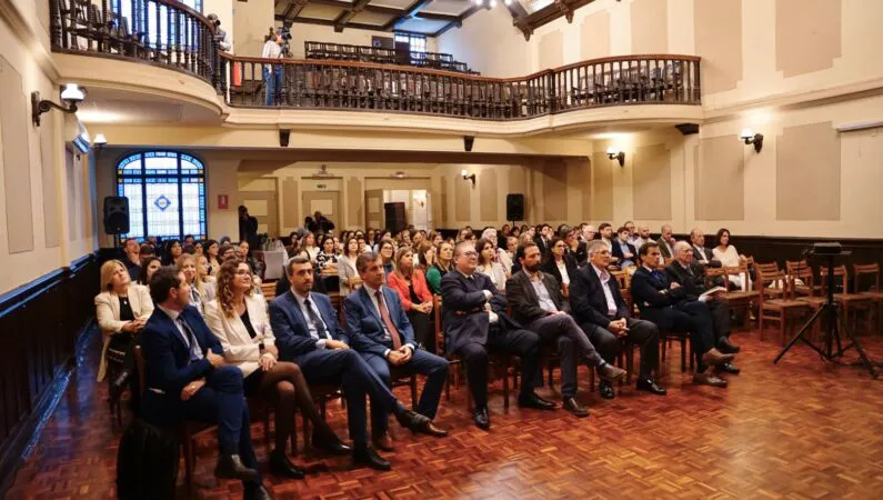 8462005c-48d3-4308-a1d7-9d4066062350-795x450