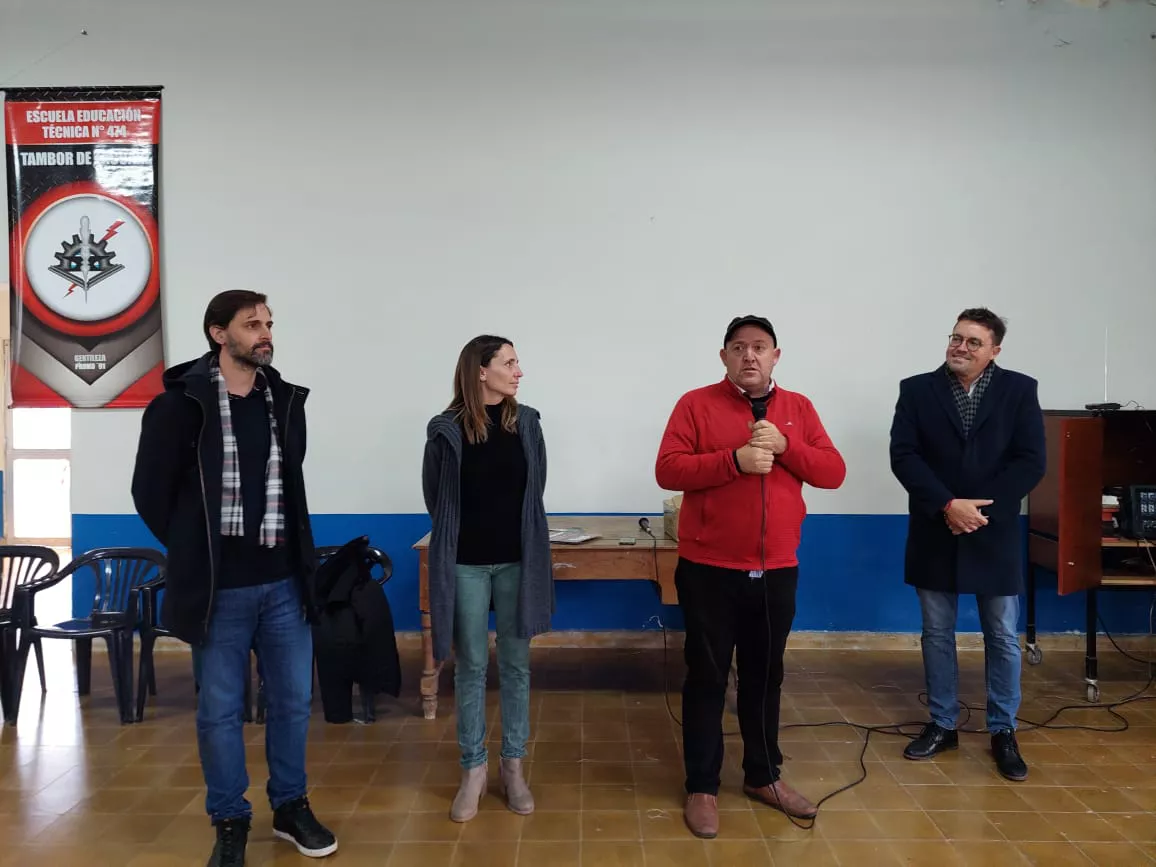 61b9356e-a1cd-49c5-ac7d-dae71ceace80