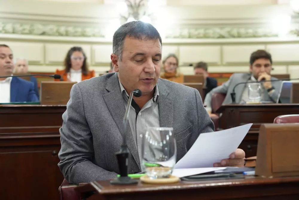 1B4E36CB-4066-4831-BF23-097AAE971980