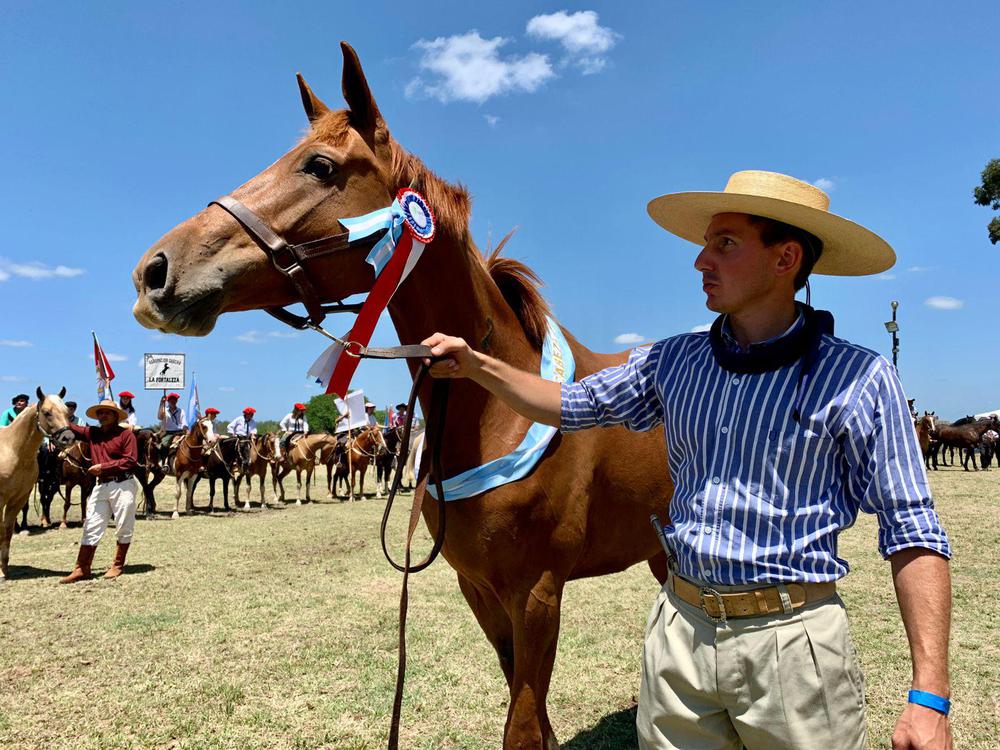 aa26d183-8a75-4be4-b444-fec67287224e