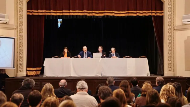 43fb3a57-bd3e-4d38-9ec4-06723df0a933-795x450