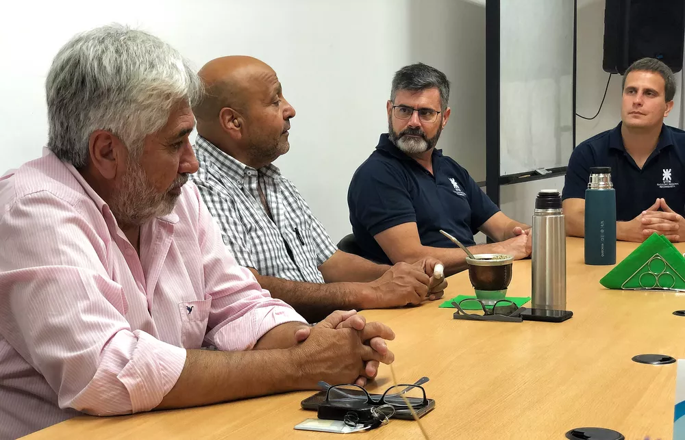 Evaluación técnica del proyecto. (Arq. Blanghini, Lic. Garay e Ing. Arnulpphi (UTN)