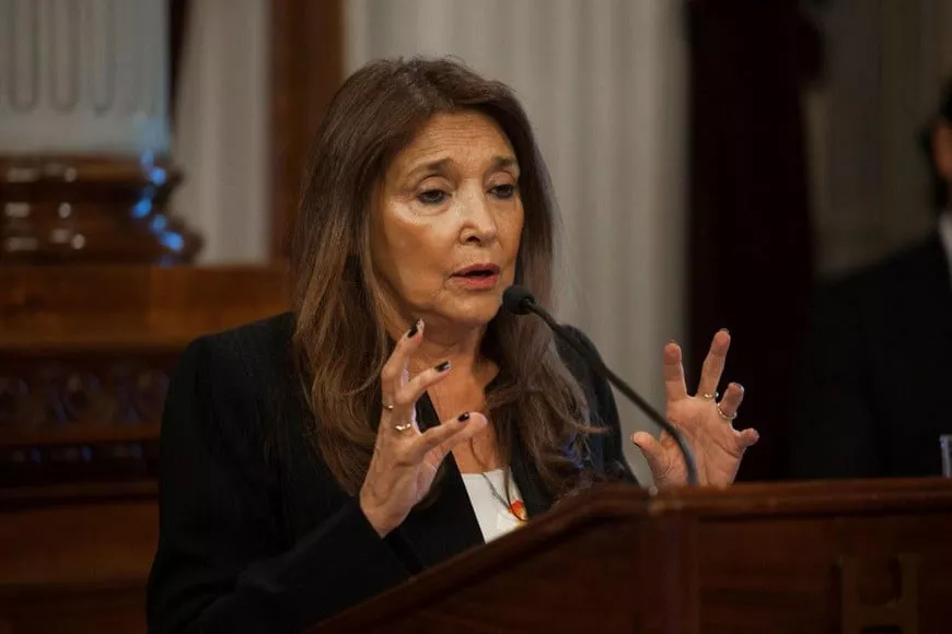 cQkzE6H24_870x580__1