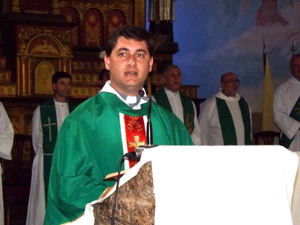 12707-2068-padre-canalis1