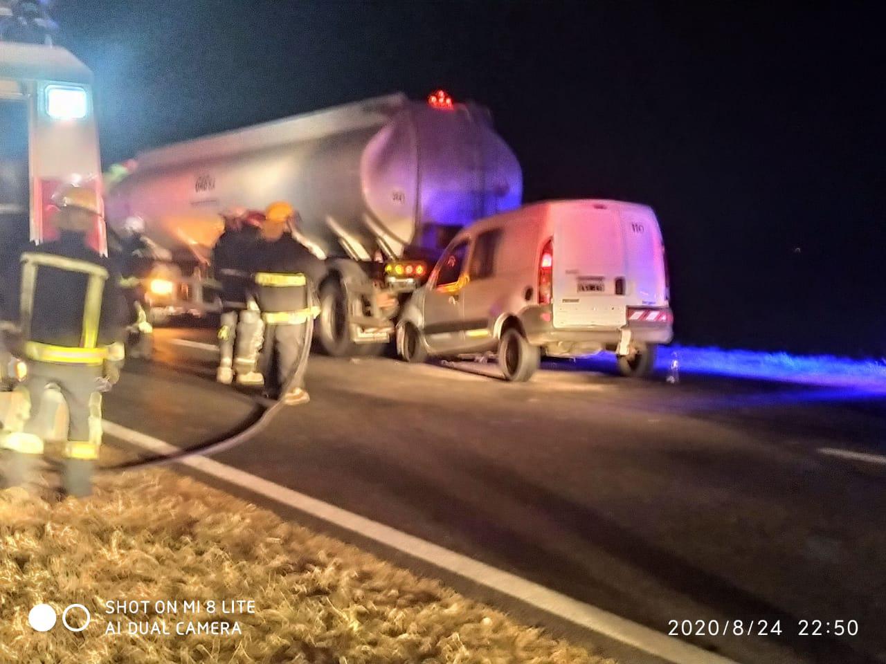 B7BC1964-62E2-4C76-8D7E-AFDA7574D137