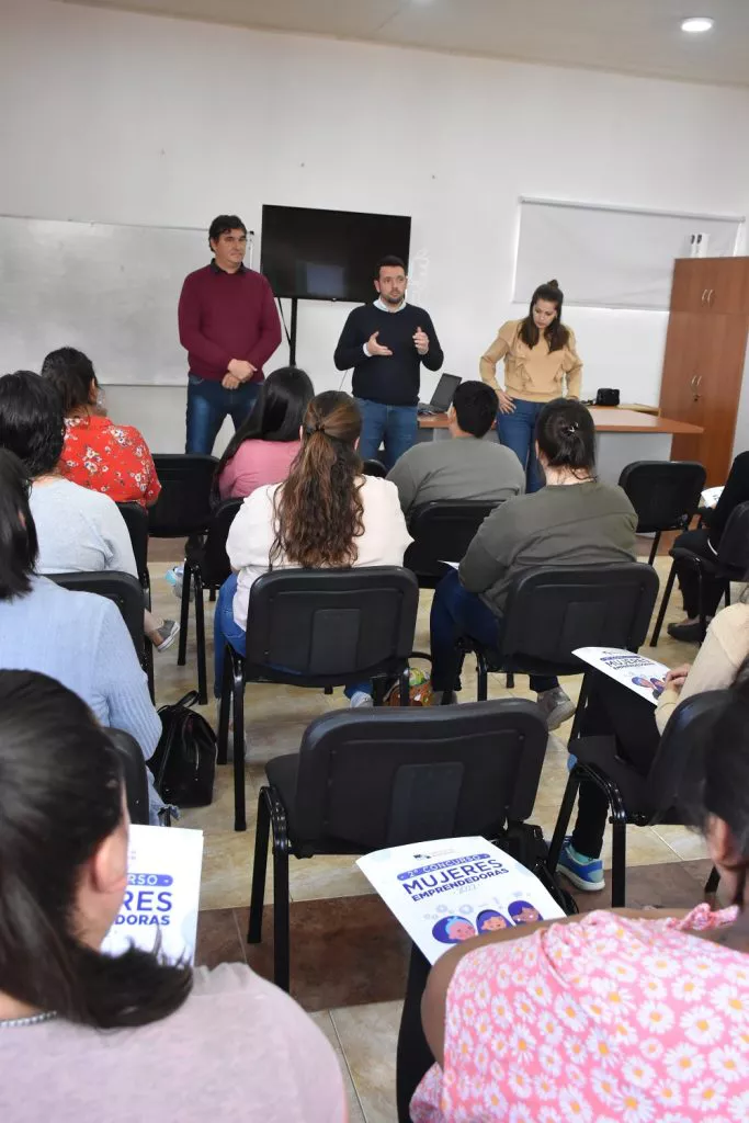mujeres avellaneda