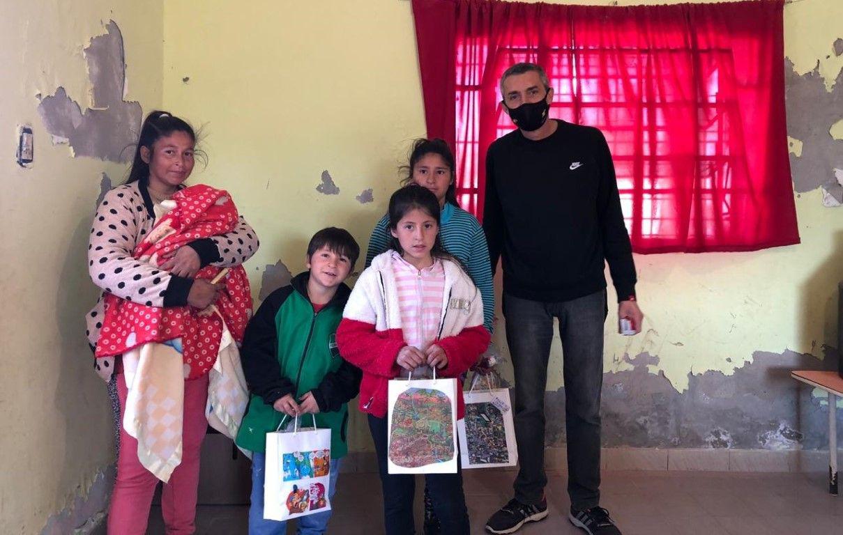 Entrega de regalos en comedores municipales 3