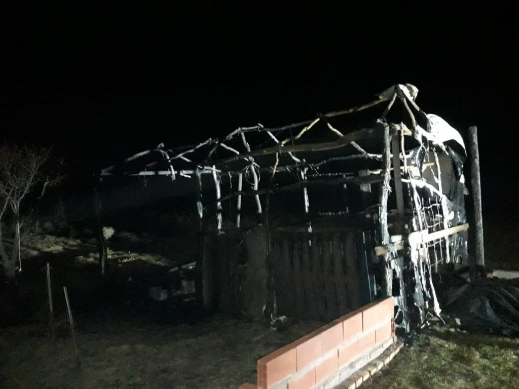 vivienda incendiada san cristóbal 1