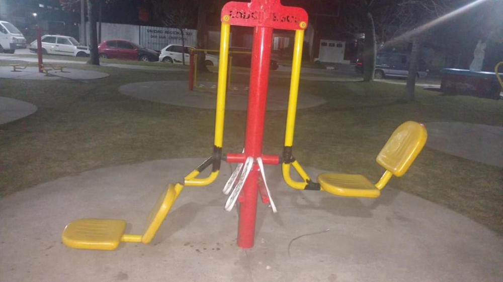 vandalismo en plaza rivadavia