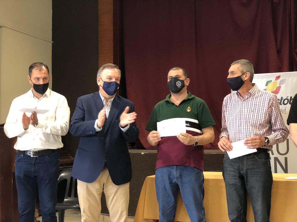 AA2ECD14-BE8E-4730-9FF0-6878063DE342