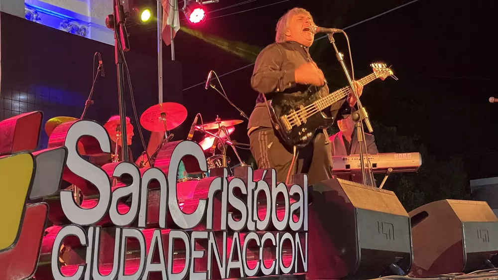 E3F02CA7-E167-4796-8A6A-DC55A25491B8