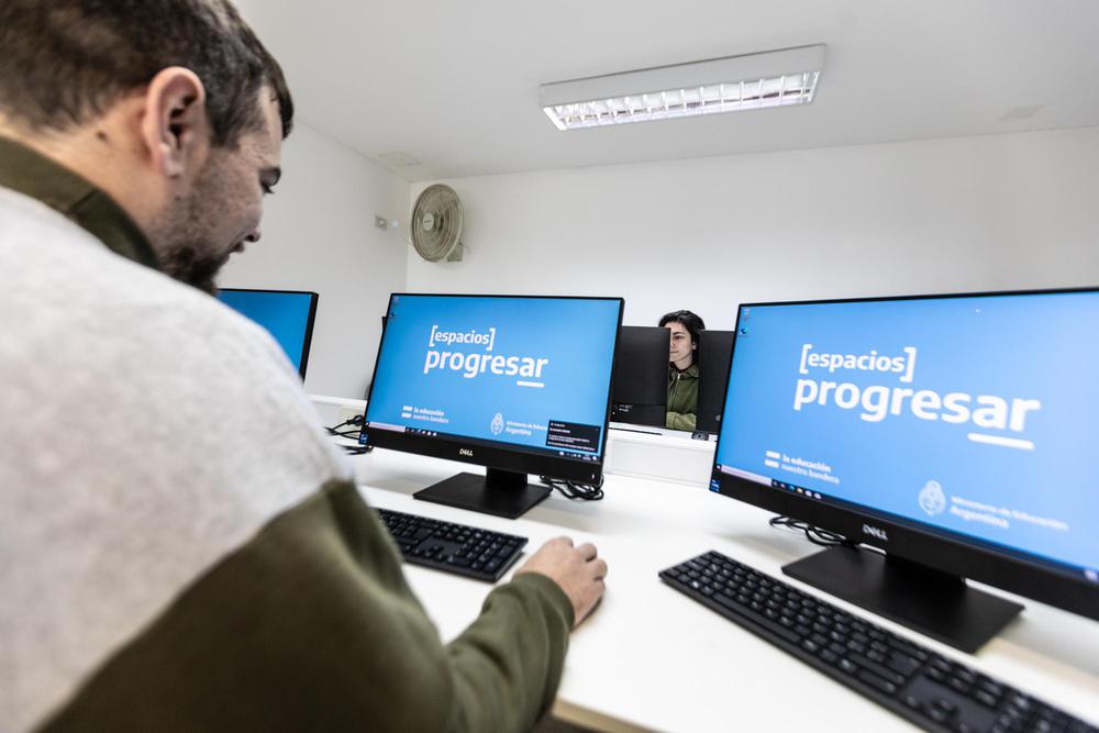 Computadoras_Bienestar (9 de 12)