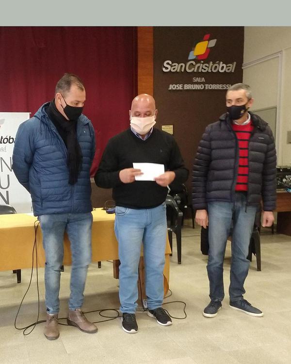 multimedia.grande.ad54b61009ec2eeb.3130373334353032335f323735343336363836343739313830345f37363630335f6772616e64652e6a7067