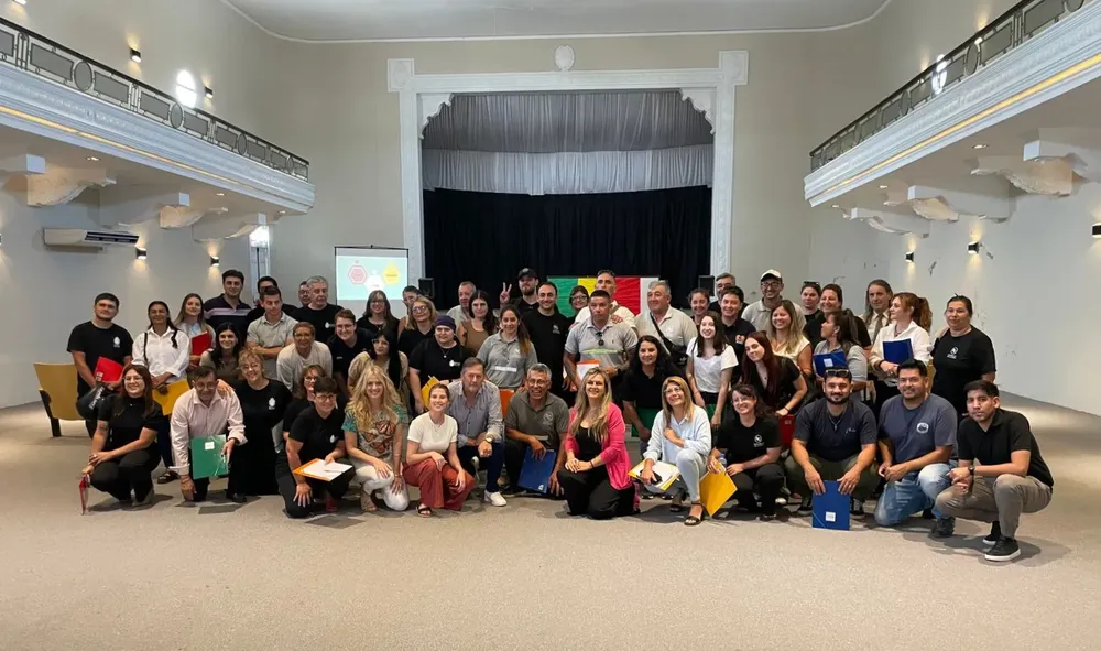 fef42048-b109-493c-856f-1bcb64e578e9