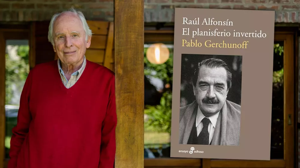 Gerchunoff-Alfonsín-El-Planisferio-Invertido_01