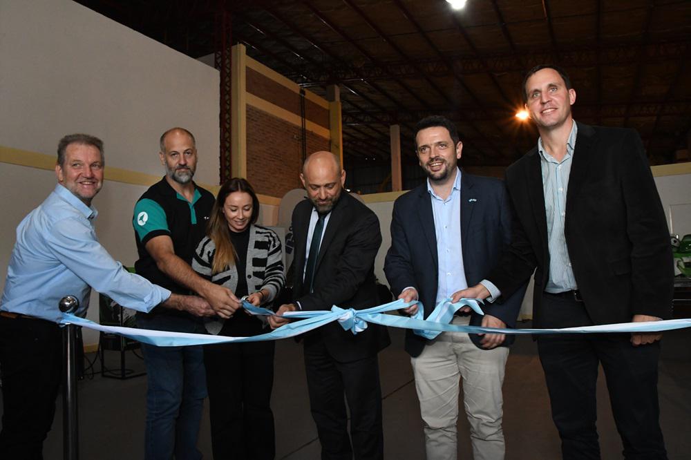 Inaug-Ctro-Oficios.-Corte-de-cintas