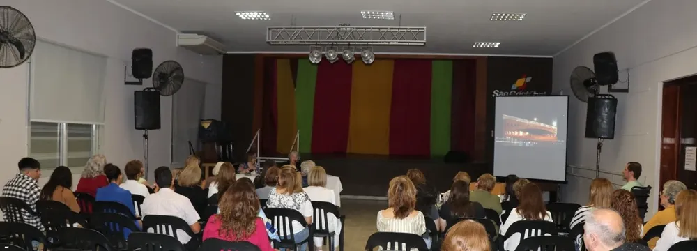 6f609f1c-1f7f-49bd-94d2-b133206699bc