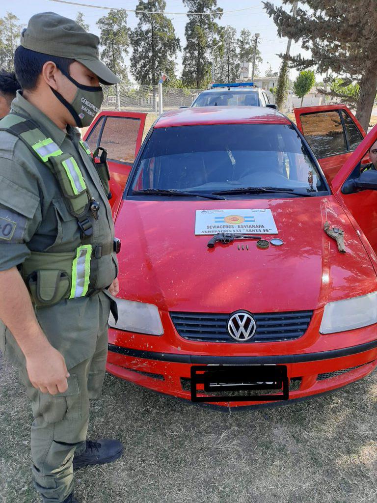 gendarmeria-auto-768x1024