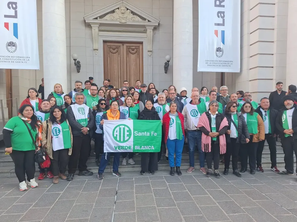 multimedia.grande.8a245bf081c6d2c3.Z3JhbmRlLndlYnA=