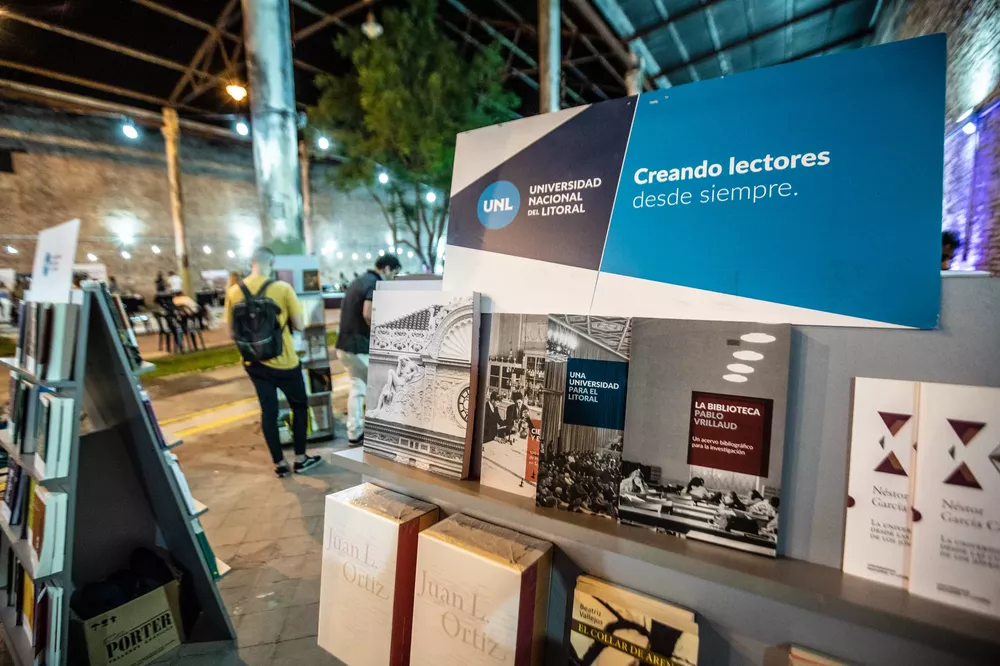 01_Feria_Libro_SF_Ediciones_UNL