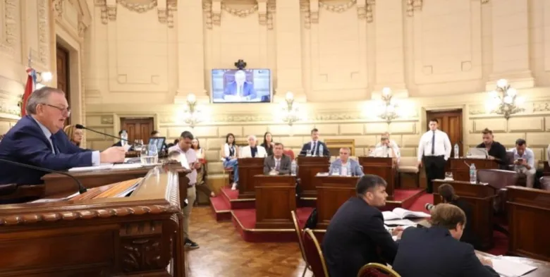 V3t8av3-b_1300x655__1.jpg-780x393