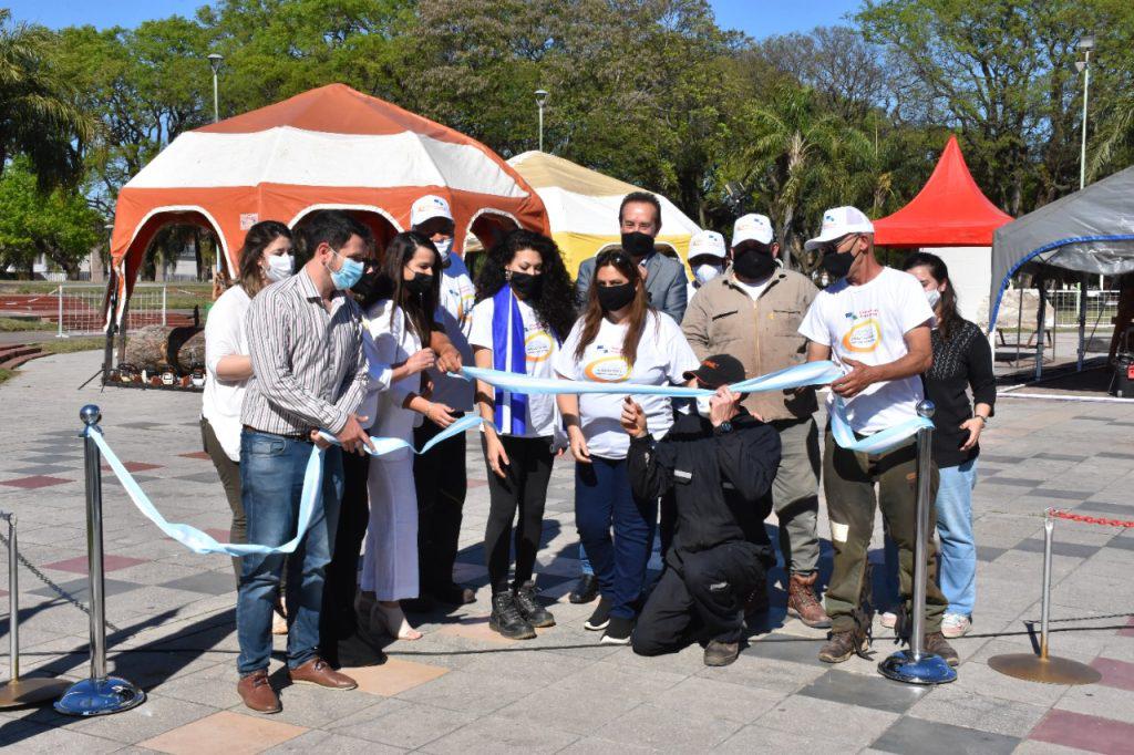 Inaug-Simposio-de-escultores-corte-de-cintas-1024x682