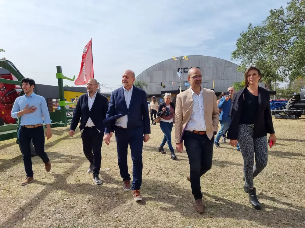 0223F035-A03C-4DCA-B232-E75CBA17BA38