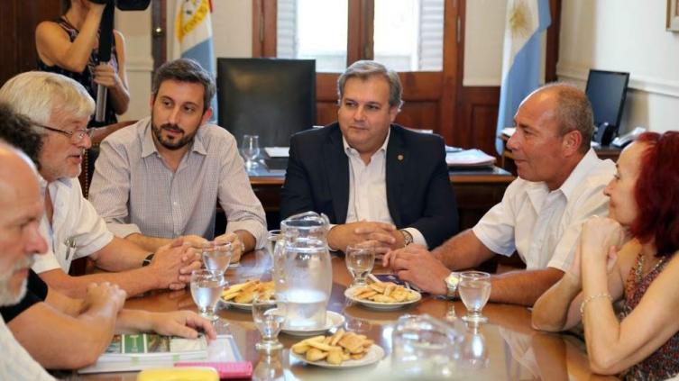 estatales