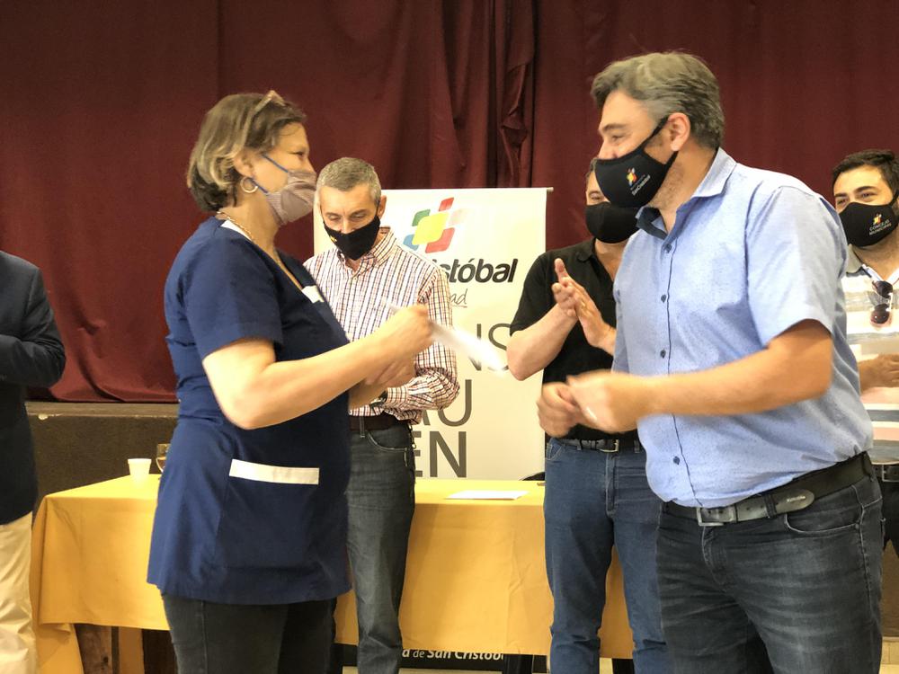 9A9F951F-4BAA-4C8D-9A8A-E1E501D5DA88