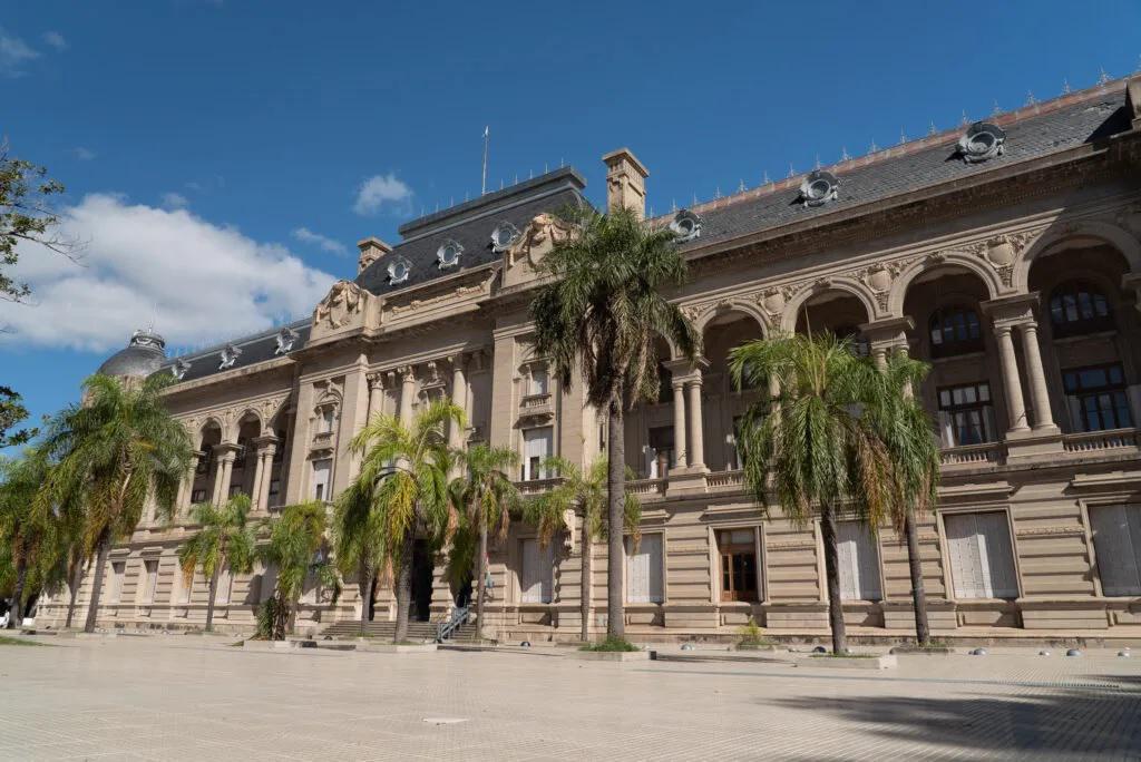 casa gris