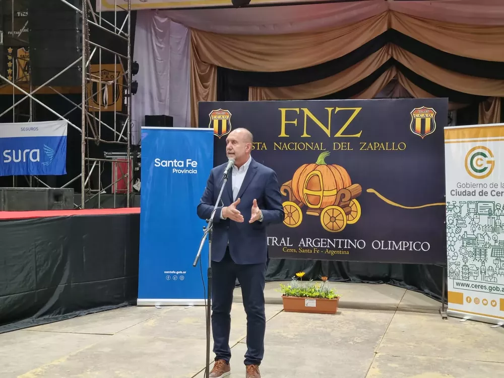 E8ABB814-C4CB-4D23-BA9F-31AF3290F929