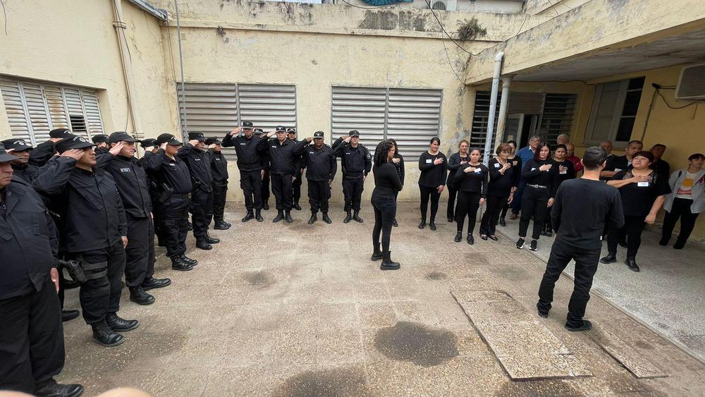 53f99e51-35a7-4613-a284-d652df107cd1