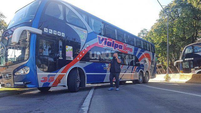 tras-mas-50-horas-protesta-los-transportistas-turismo-independientes-levantaron-las-medidas-fuerza-la-espera-soluciones (2)