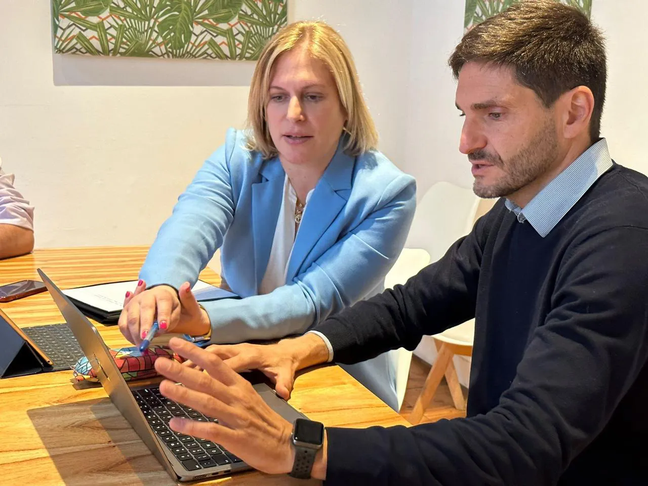 2142079C-5443-4B6C-8AF3-2276D9B5F9BA