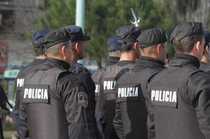 policia-696x462