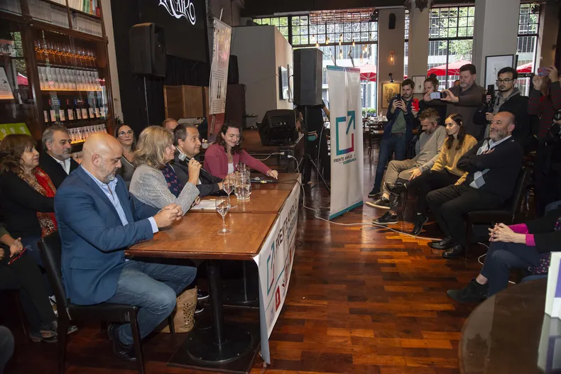 caruana-priera-fila-frente-soberaniajpg