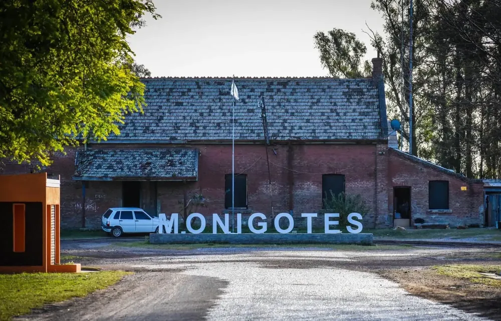 8d8ffc88-3d53-480b-a9da-ba0377887e8f