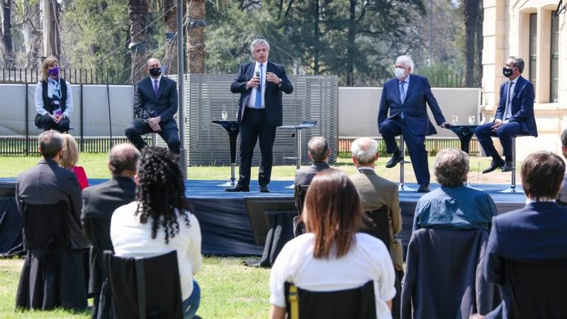 fernandezrosario.jpg_1756841869