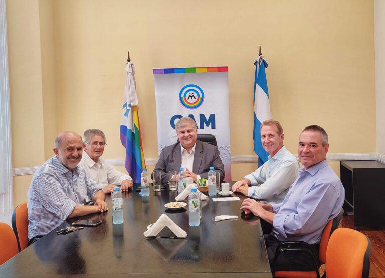 CAM recibe a Toselli