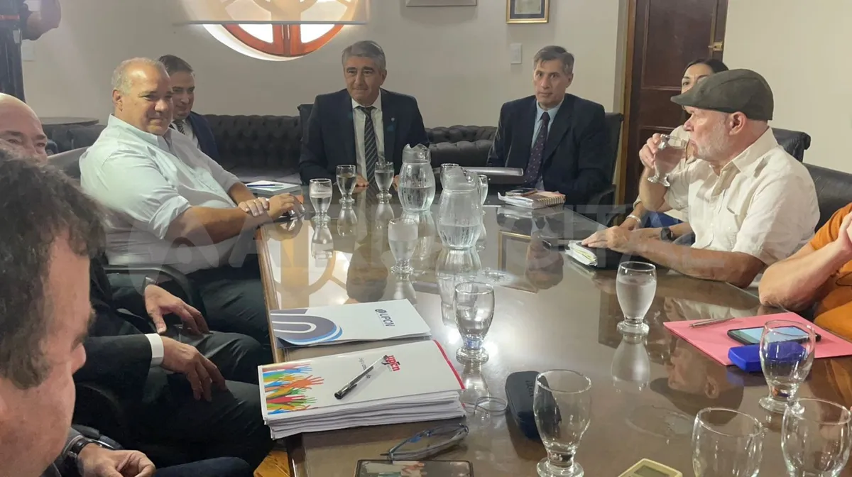 multimedia.normal.9e24c0b4eff7ab19.cGFyaXRhcmlhcy1lc3RhdGFsZXMgMzEtNy0yNF9ub3JtYWwud2VicA==