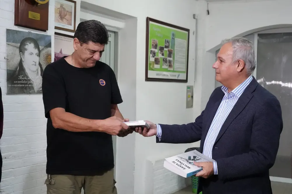 8e721435-7211-4b18-8b59-d74cd03653a0