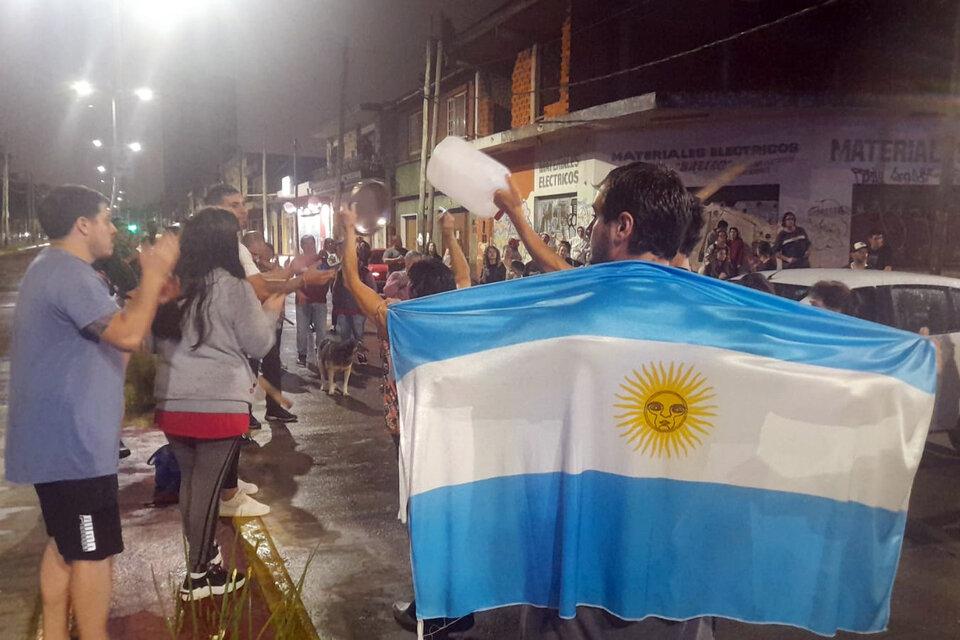 806423-cacerolazo-20quilmes-gentileza-20centro-20informativo-20quilmes