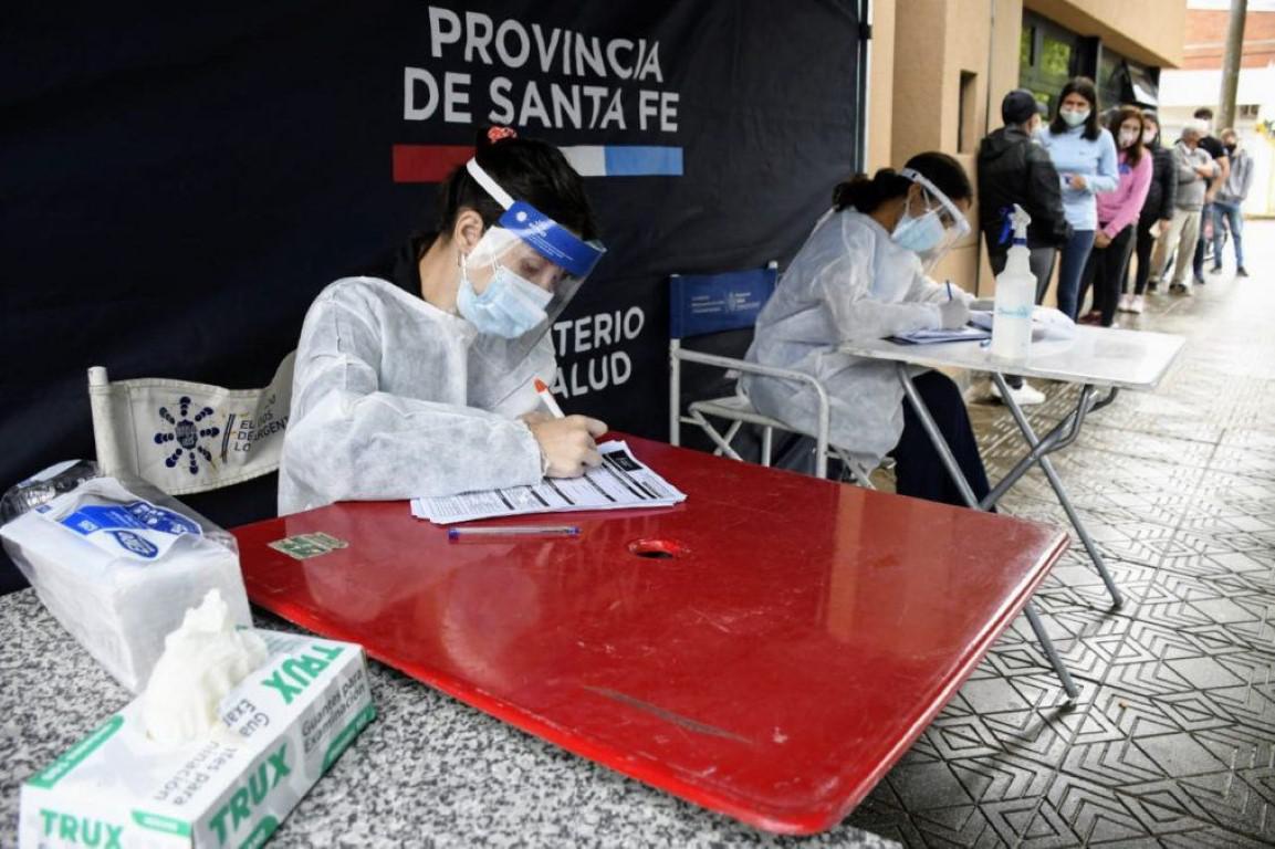 más de mil casos de COVID-19 este sábado