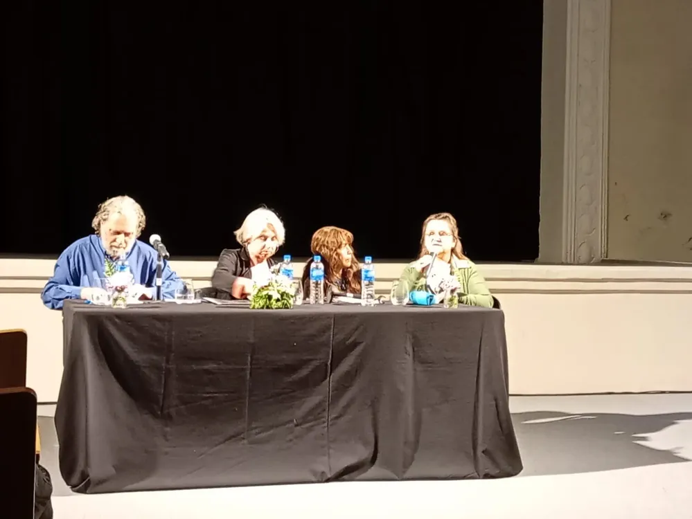 b4a96fbd-ff83-4029-b4f3-c86e1de0e865