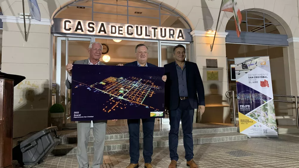 82078665-4006-474A-82F2-DEABF0CC5EB5