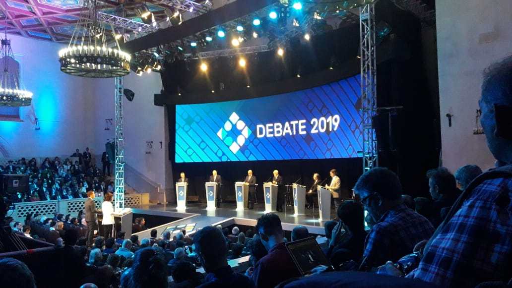 Debate1