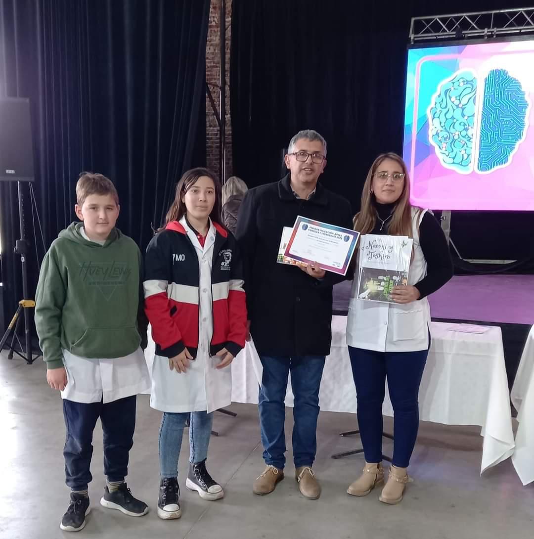 f04edef5-0bad-4382-bba7-0d664280e305