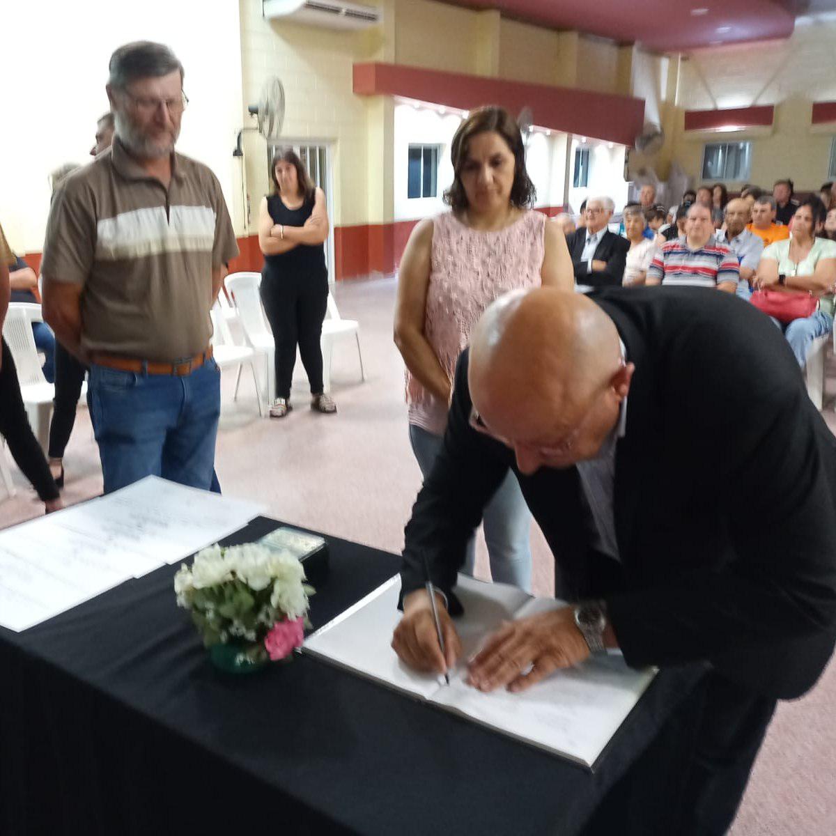 411181249_694437372788571_7121229910039315979_n