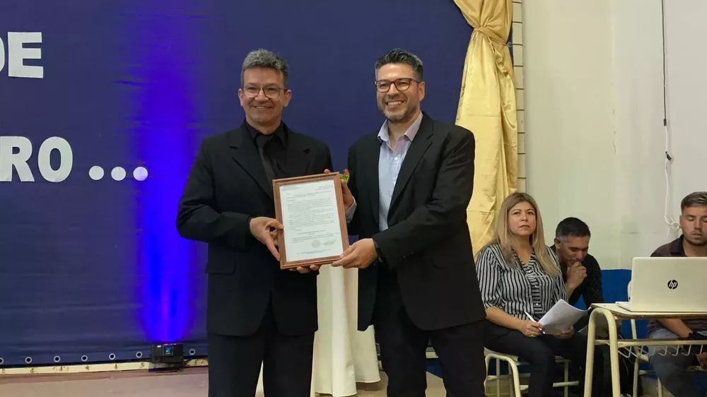 d10248cd-8b32-4f50-b64f-3da9193cb1d6